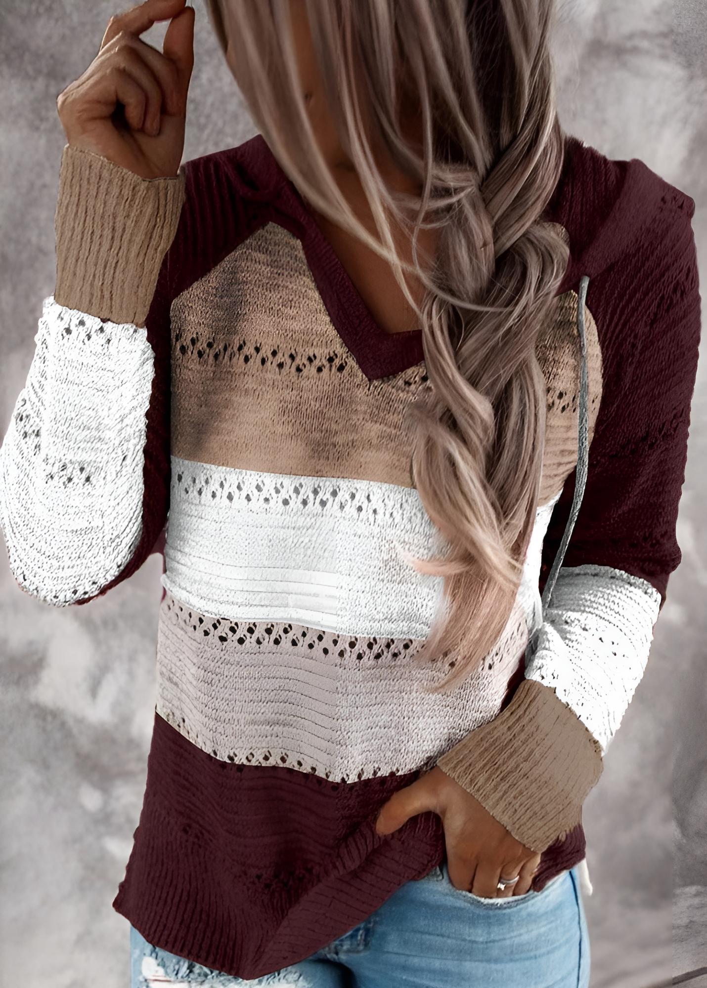 MAGALIE - PULL À RAYURES ET SWEAT À CAPUCHE