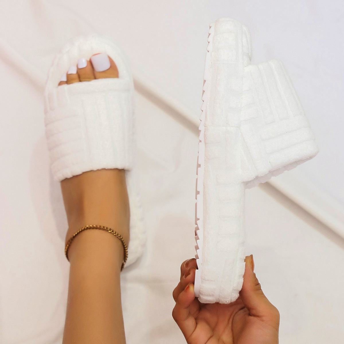 Veala | Elegantie in Huis: Dames Sloffen