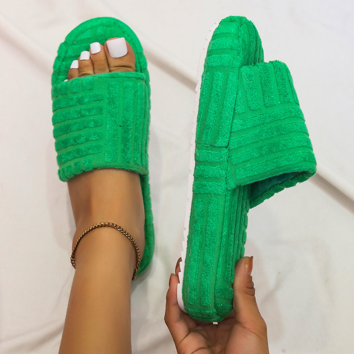 Veala | Elegantie in Huis: Dames Sloffen