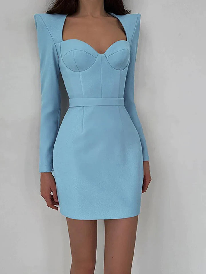 Melissa | DAMES JURK MET EEN SLANK EN VIERKANT HALS MET LANGE MOUWEN