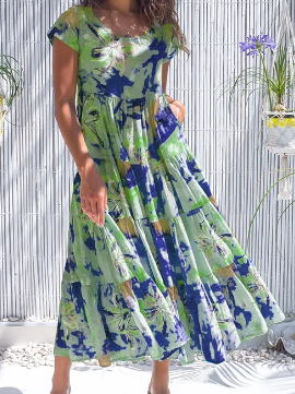 Robe à taille haute à encolure ronde et à empiècement floral à manches courtes