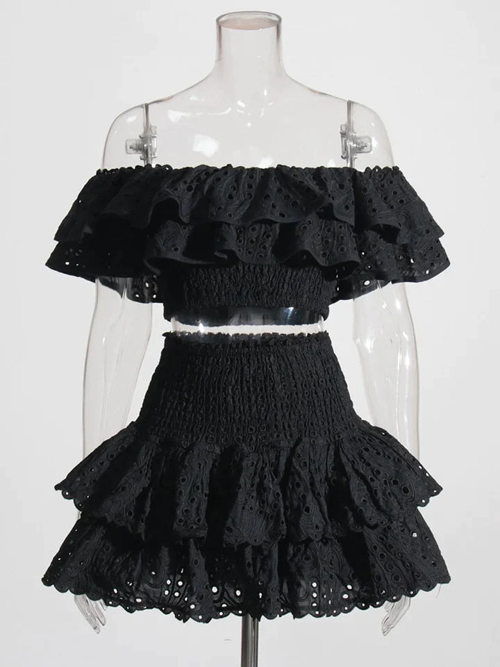 Haylie | DAMES KORTE MOUWEN TOPS MET HALS UITSLIJPING EN HOGE TAILLE ROKKEN