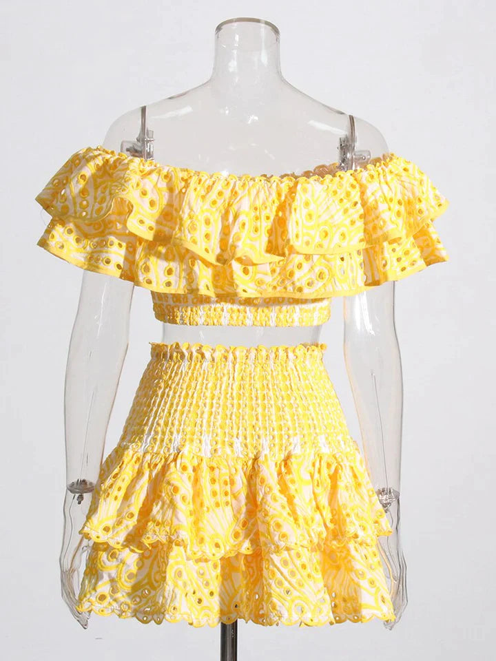 Haylie | DAMES KORTE MOUWEN TOPS MET HALS UITSLIJPING EN HOGE TAILLE ROKKEN