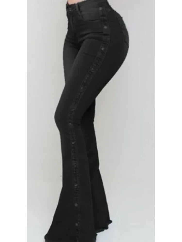 LuciaPregiato™️ Flare jeans met knoopdetail