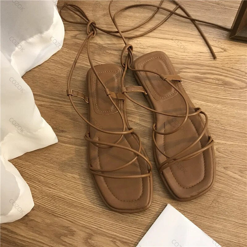 Veala | Modieuze Gekruiste Band Sandalen voor Vrouwen