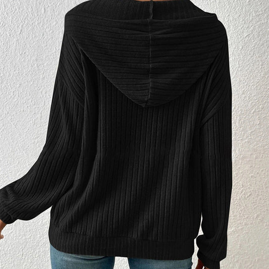 Merveilleux cadeau d'automne: pull à capuche en tricot avec poche pour femme.