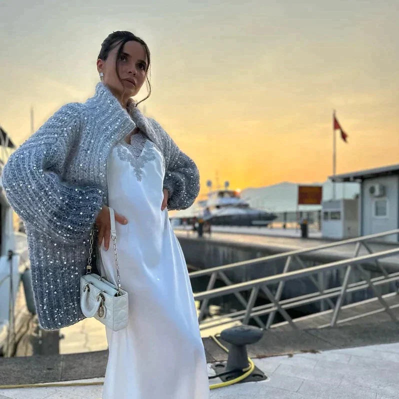 Veala | Elegant glinsterend zijden vest