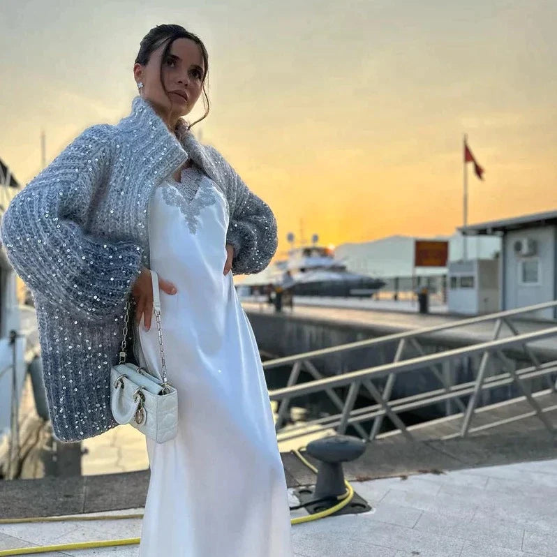 Veala | Elegant glinsterend zijden vest