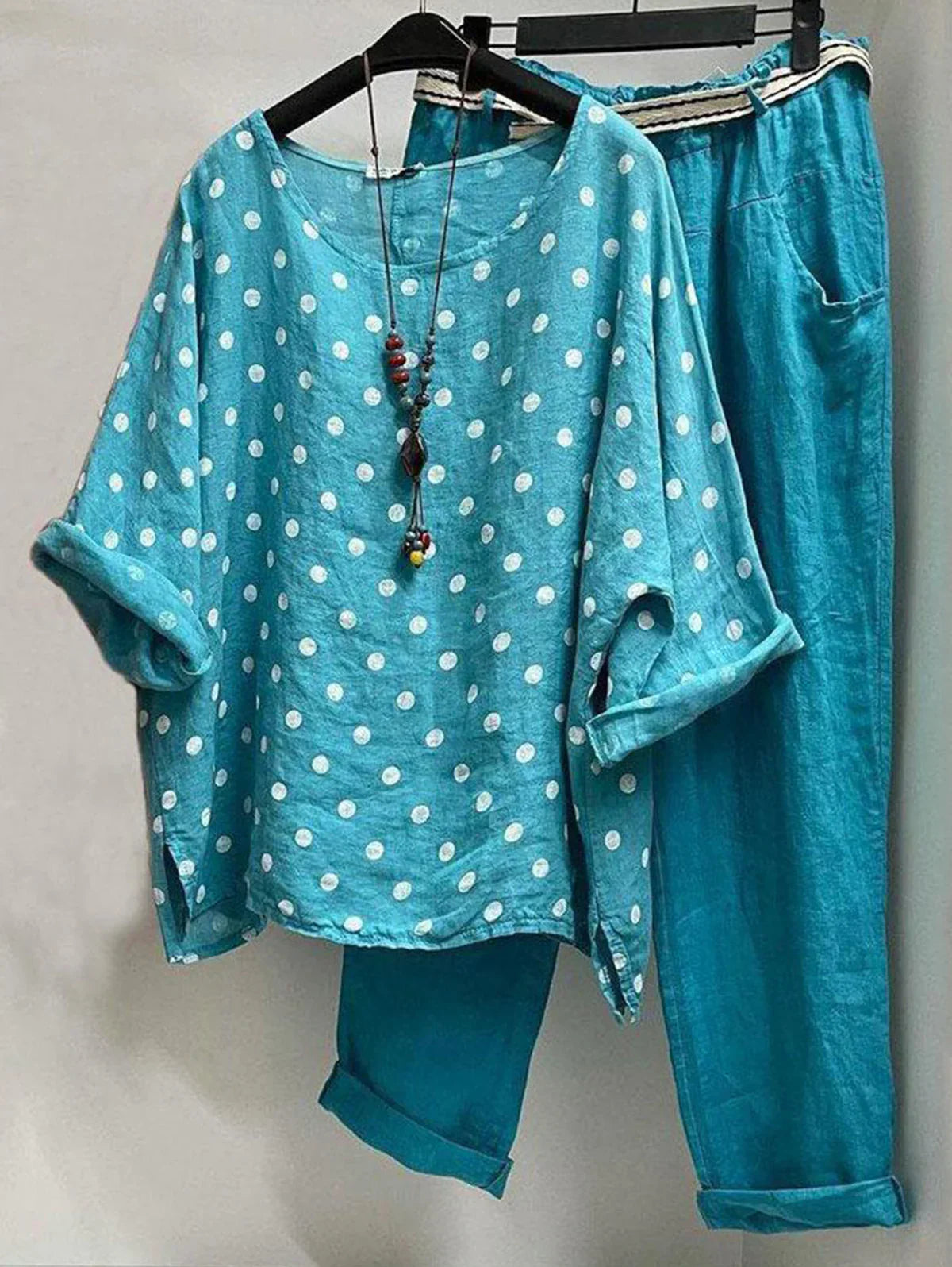 Blouse décontractée à col rond à pois et pantalon à poches en lot de 2