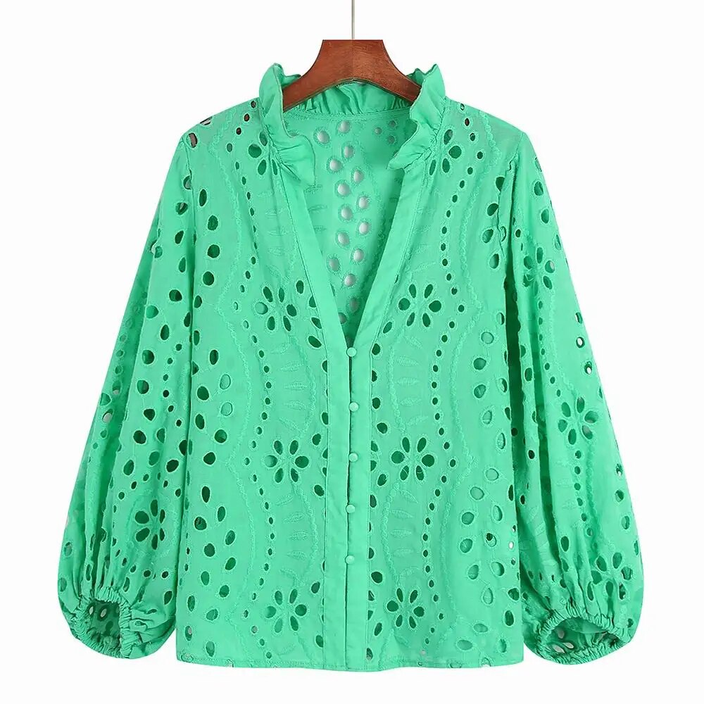 Blouse femme avec découpes