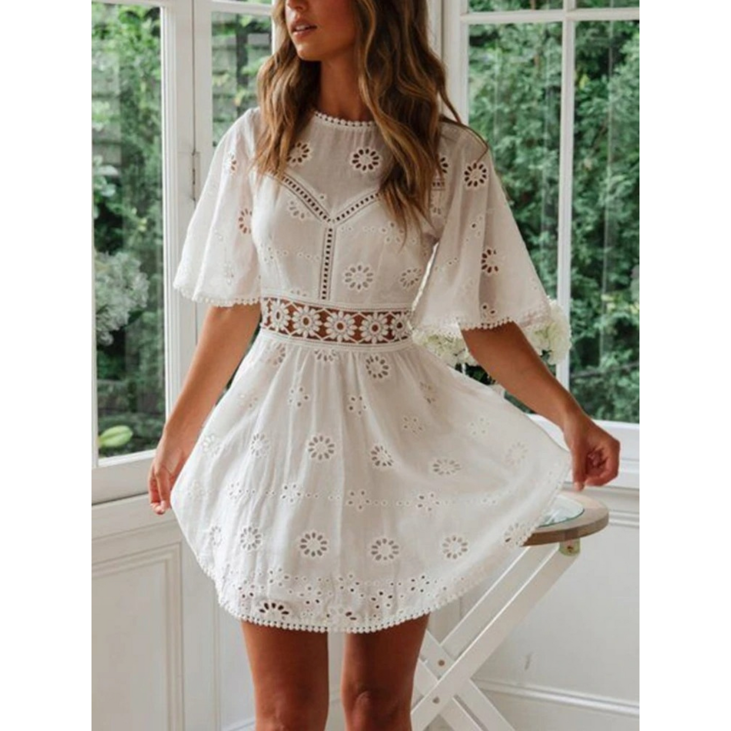 Robe d'été blanche ModeParisienne® à imprimé creux