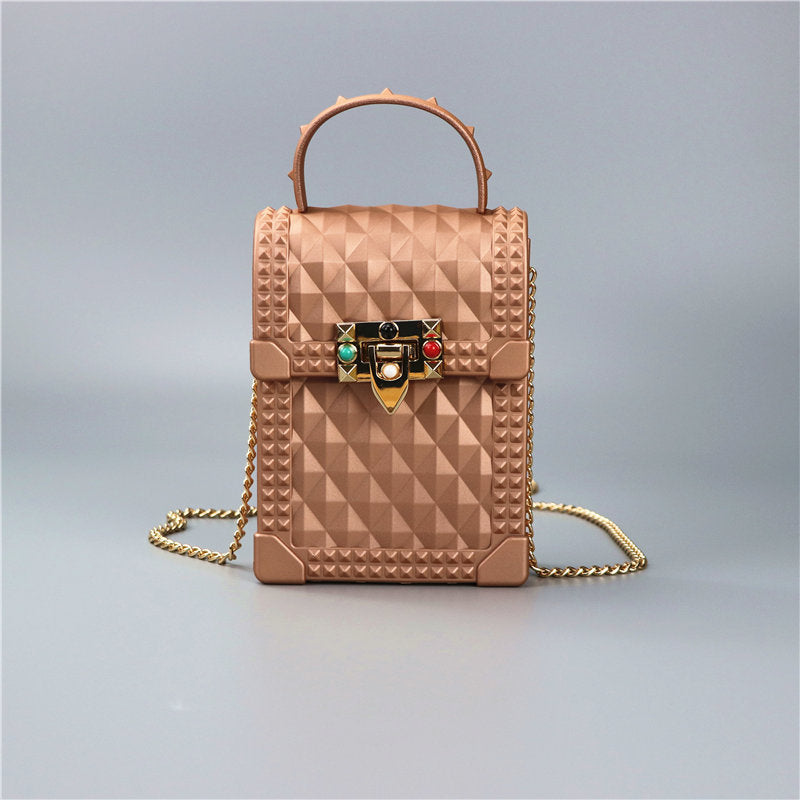 Damen Mini-Rucksack im urbanen Stil mit elegantem Kettenriemen