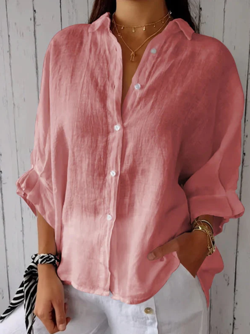 Blouse élégante avec boutons