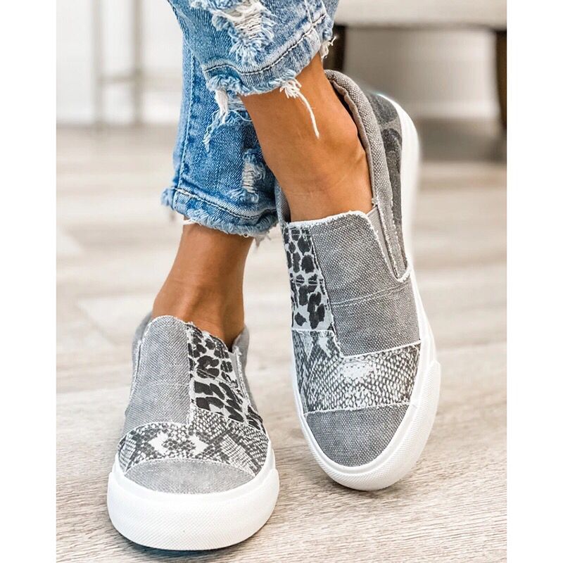 Damen modische Slip-On Sneakers mit verschiedenen Tiermustern