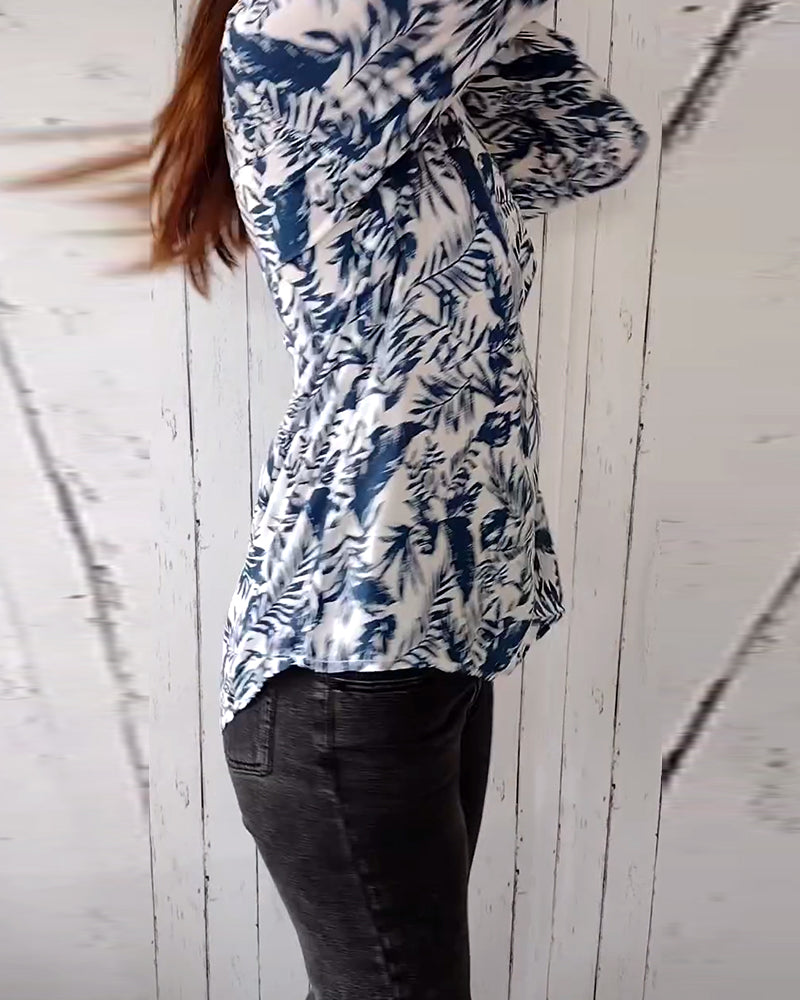 Crêpes | Blouse avec fermeture boutonnée et manches trois-quarts