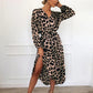 Robe décolleté en V avec motif animalier