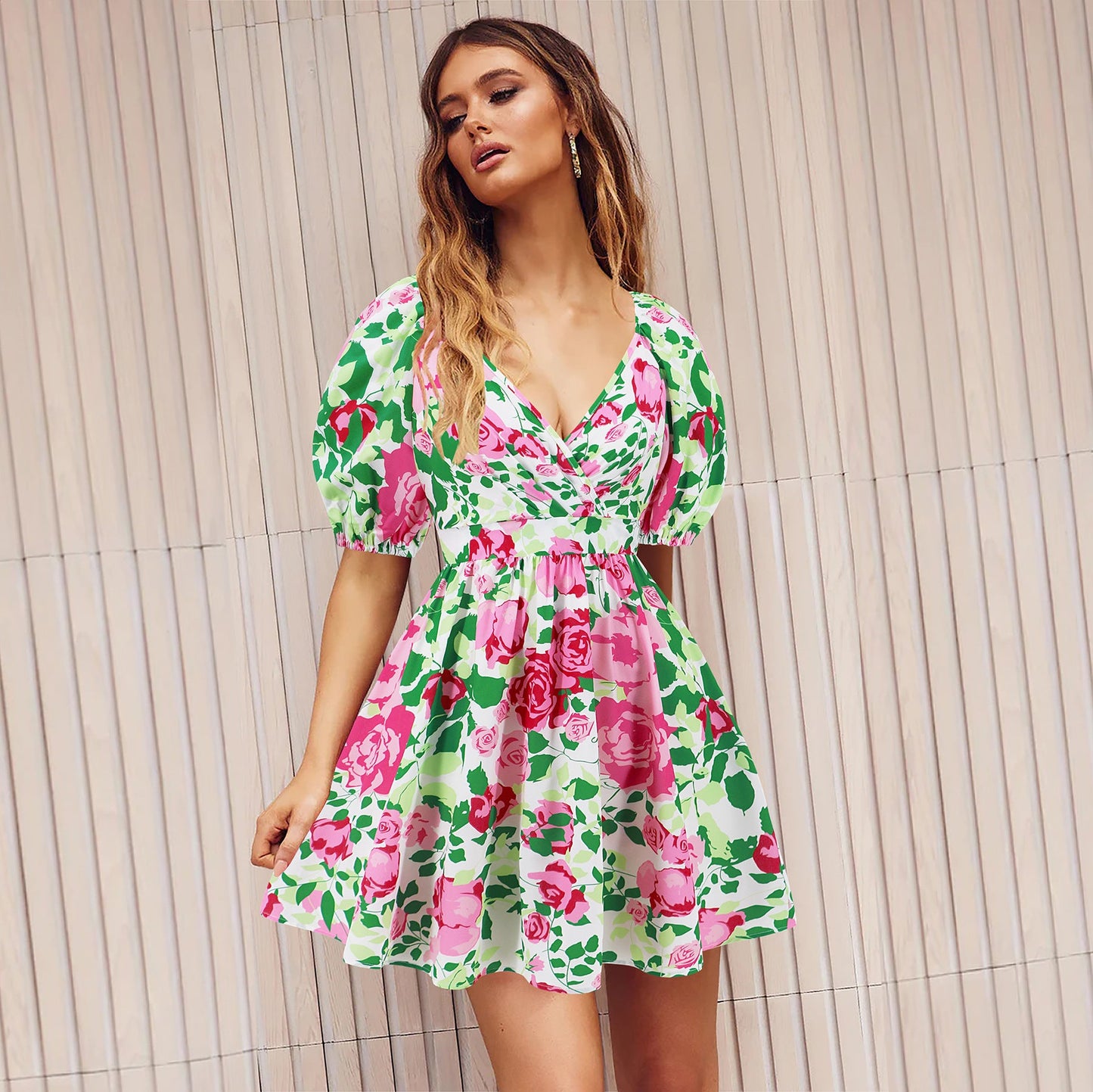 Robe imprimée fleurs col V