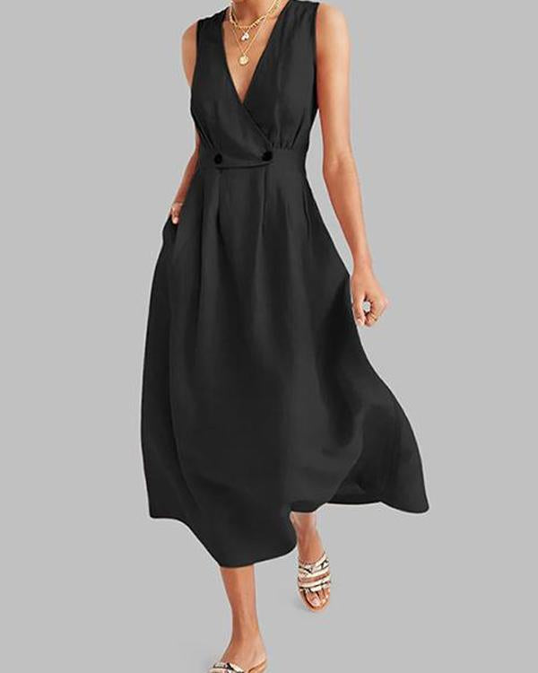 Robe plissée avec décolleté en V