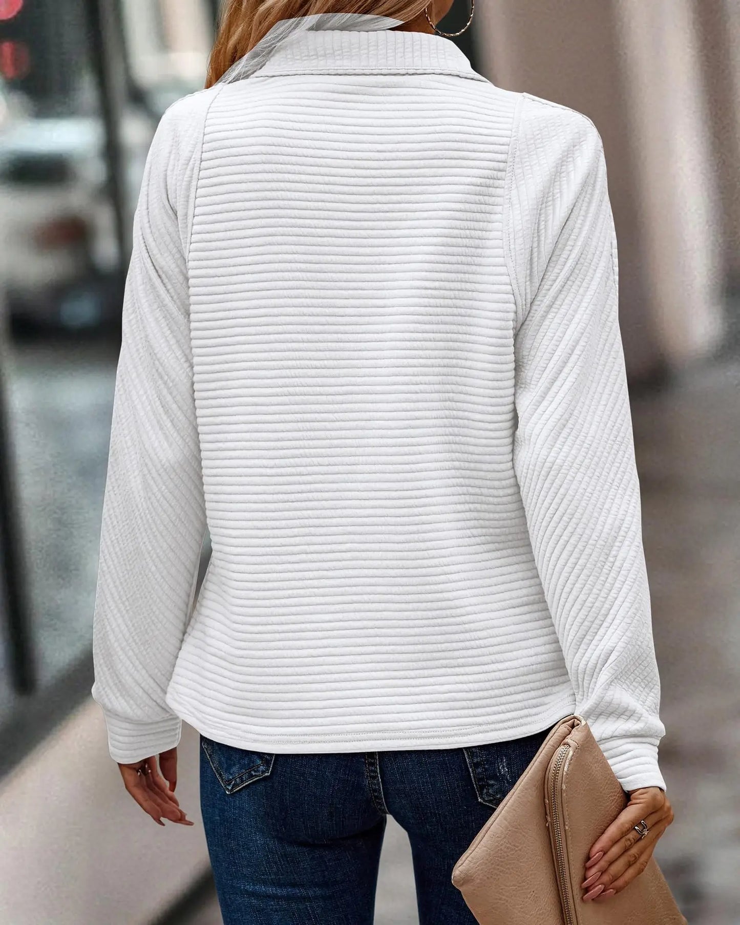 Confortable pull-over avec demi-zip