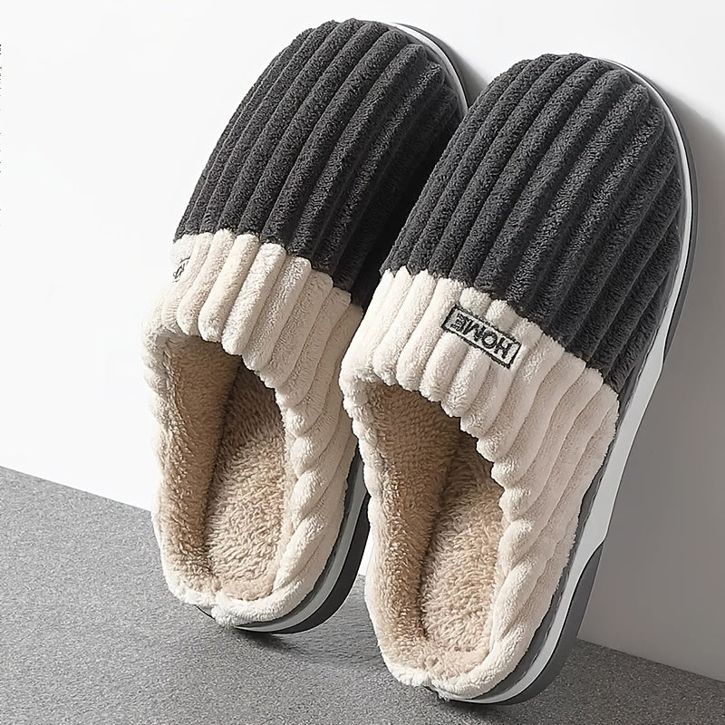 Chaussons d'intérieur en peluche confortables