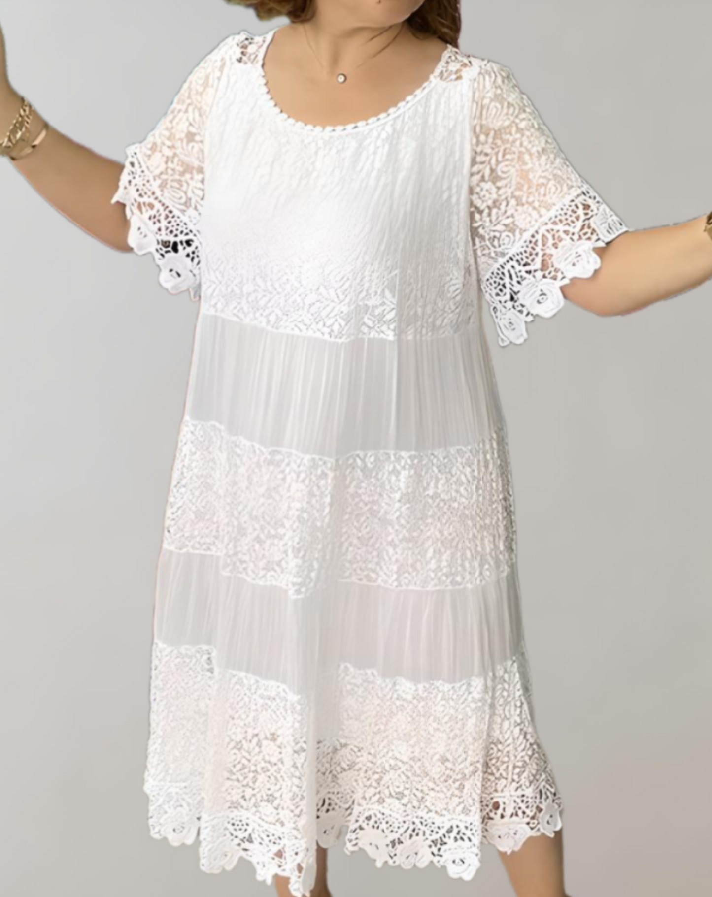 Robe ample Cripes avec broderie et col rond pour femme | Cindy