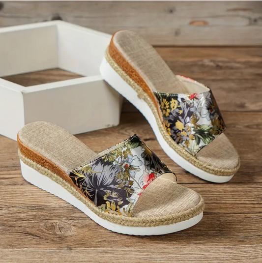 Sandales à talon compensé pour femmes avec motif floral