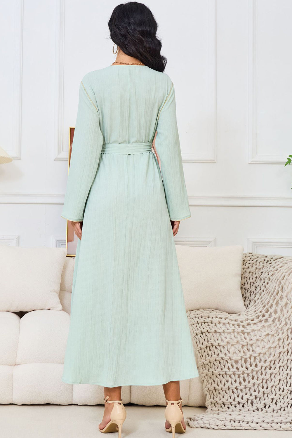 caftan Abaya en mousseline de soie perlée à manches longues vert clair