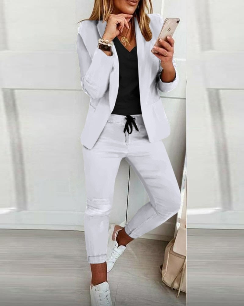 Ensemble blazer et pantalon