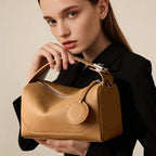 Gepolsterte Schultertasche mit Schulterriemen