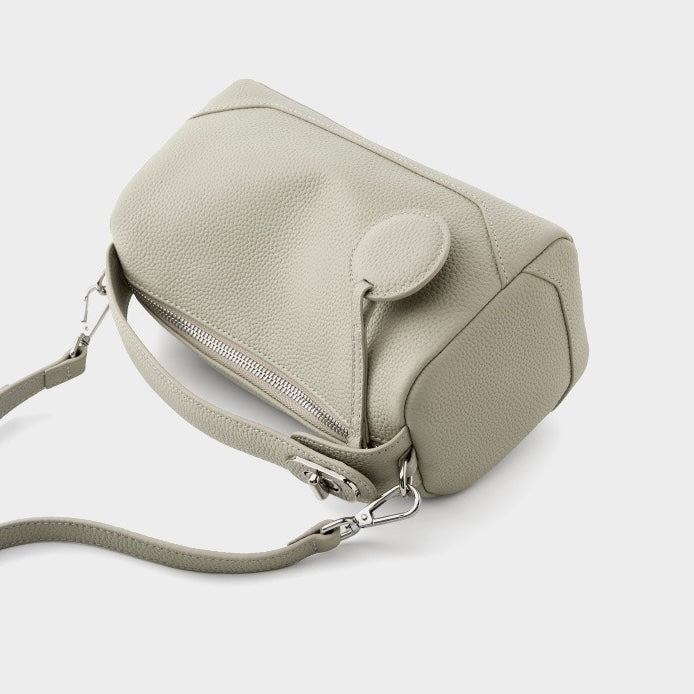 Gepolsterte Schultertasche mit Schulterriemen