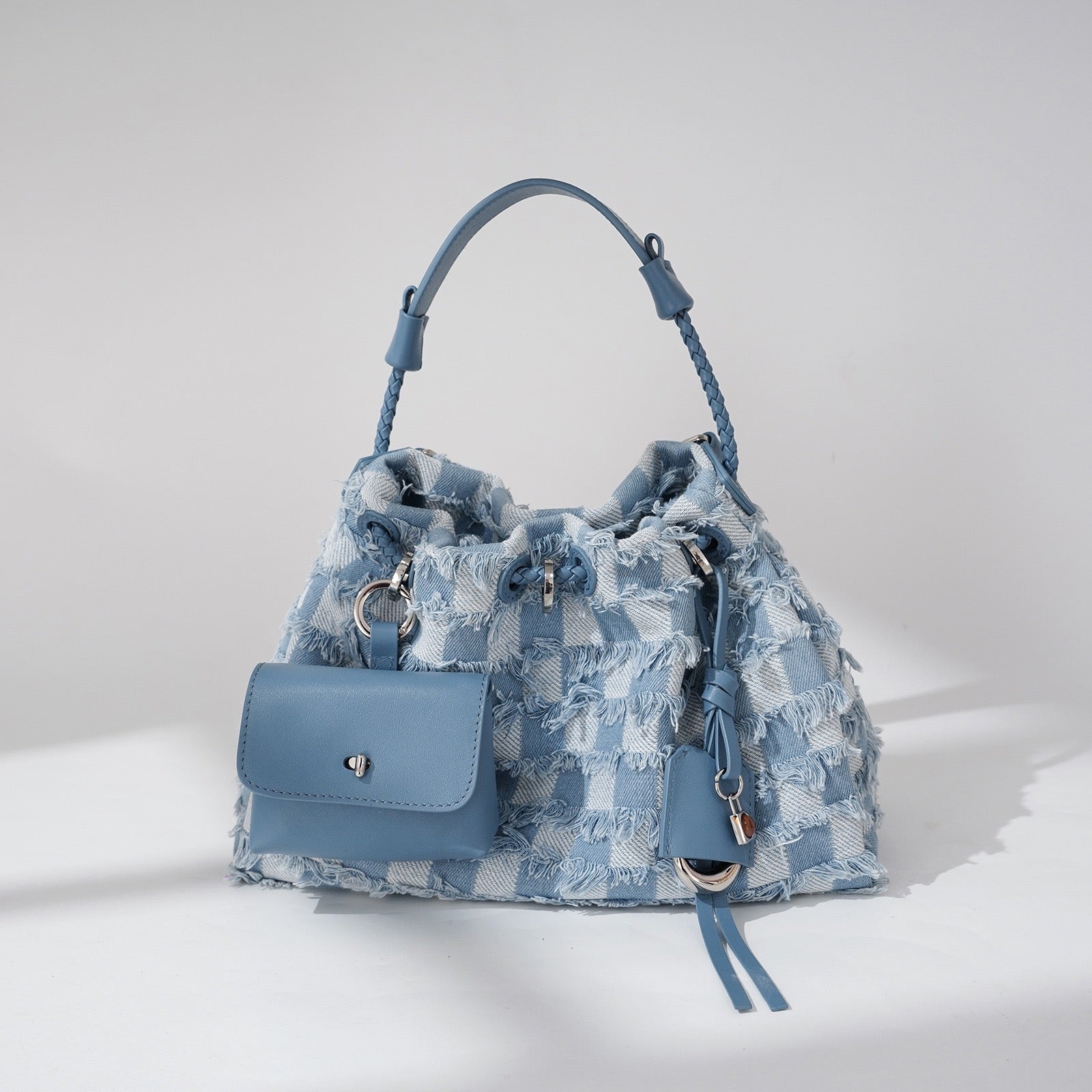 Fransen Bucket Bag mit abnehmbarem Mini-Beutel