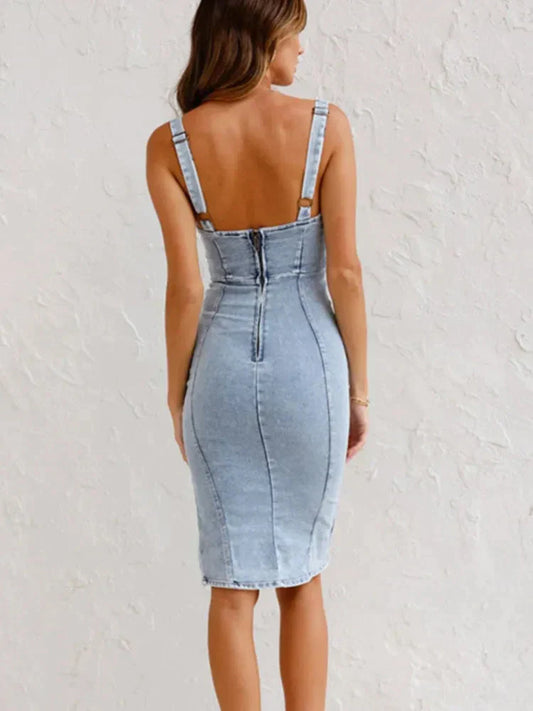 Robe en denim à bretelles ajustables