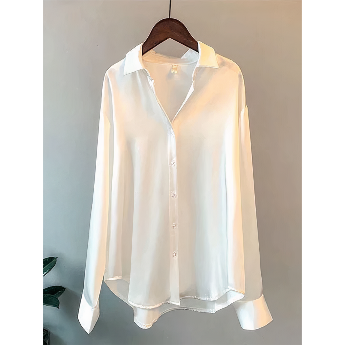 Blouse en satin à manches longues