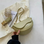 Damen Schultertasche aus PU-Leder mit breitem Tragegurt