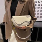 Damen Schultertasche aus PU-Leder mit breitem Tragegurt