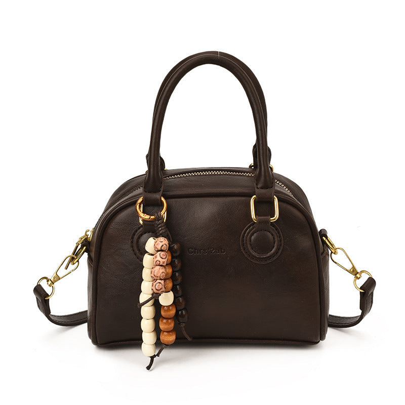 Damen Mini-Handtasche mit verspieltem Anhänger