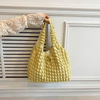 Damentasche mit strukturiertem Design