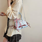 Damen Mini-Tasche mit verspieltem Design und charmanten Details