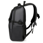 Multifunktionaler Laptop-Rucksack mit ergonomischem Design und schützender Polsterung