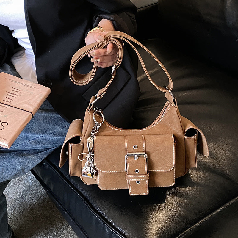 Damen Schultertasche im modernen Design mit praktischen Fächern