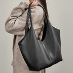 Damen-Tote-Bag im modernen minimalistischen Design mit großzügiger Innenaufteilung
