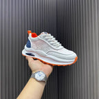 Damen Sport Sneakers mit flexiblem Dämpfungssystem und innovativer Oberflächenstruktur
