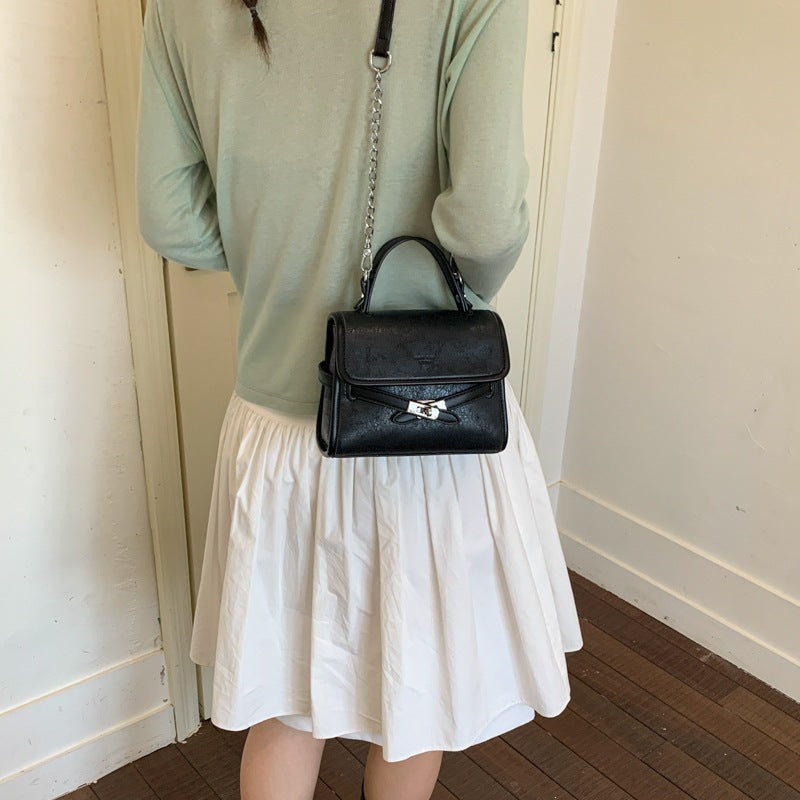 Damen modische Mini-Handtasche mit dekorativem Magnetverschluss