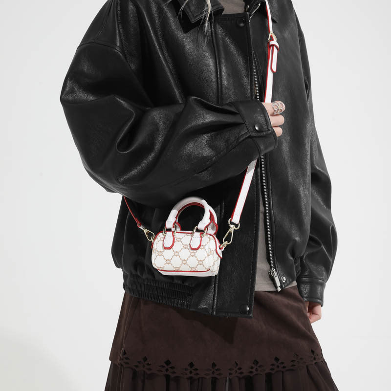 Damen Mini-Handtasche mit luxuriösen Akzenten und verstellbarem Schultergurt