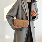 Damen elegante Schultertasche aus strukturiertem synthetischem Leder mit verstellbarem Schulterriemen