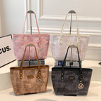 Damentasche mit stylischem Design, strukturiertem Muster und eleganten Details