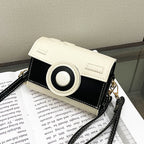Damen Mini-Handtasche mit verspieltem Klappverschluss