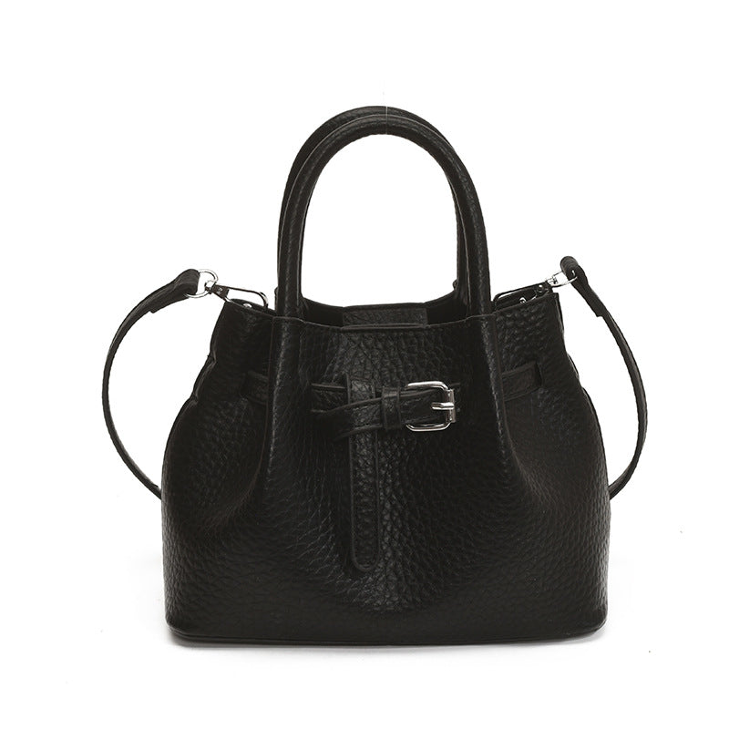 Damen Mini-Handtasche mit stylischem Druckknopfverschluss