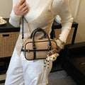 Damen Mini-Handtasche mit abnehmbarem Teddy-Anhänger