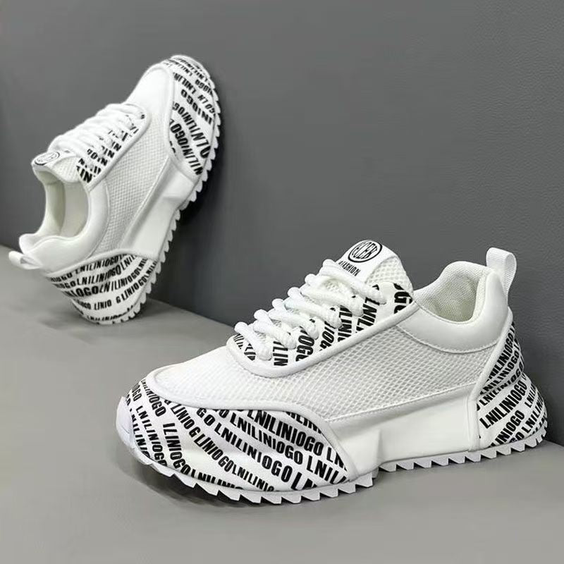 Damen Sport Sneakers mit markanten Buchstaben
